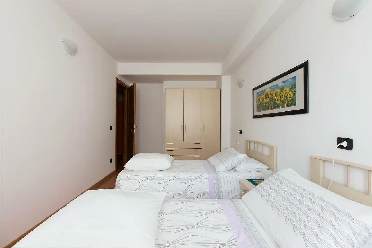 Bed & Breakfast B&B La Corte Mese Italy